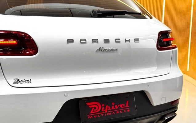 imagem-https://www.socarrao.com.br/sc-vehicle-images-prod/3587984/1789139756877-8361808_8_B_2aa5285309.jpeg