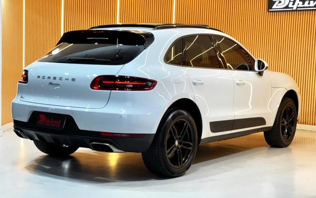imagem-https://www.socarrao.com.br/sc-vehicle-images-prod/3587984/1789139756879-8361808_9_B_68fd51f770.jpeg