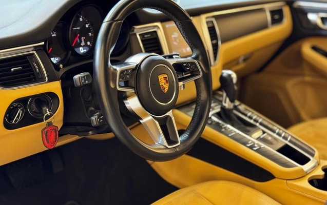 imagem-https://www.socarrao.com.br/sc-vehicle-images-prod/3587984/1789139756887-8361808_13_B_25e562dc98.jpeg