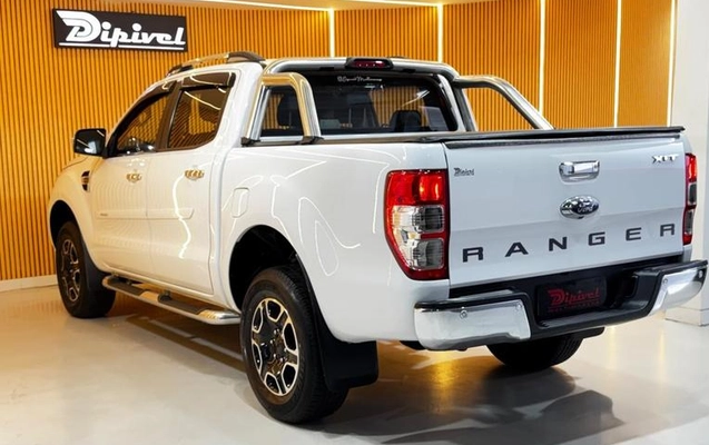 imagem-https://www.socarrao.com.br/sc-vehicle-images-prod/3588009/1789141143260-8418510_6_B_51a8f5707f.jpeg