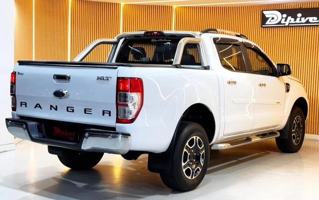 imagem-https://www.socarrao.com.br/sc-vehicle-images-prod/3588009/1789141143272-8418510_9_B_83391e0654.jpeg
