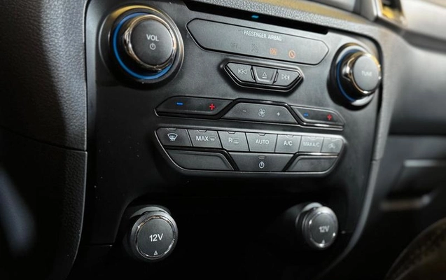 imagem-https://www.socarrao.com.br/sc-vehicle-images-prod/3588009/1789141143288-8418510_19_B_714e9366bd.jpeg