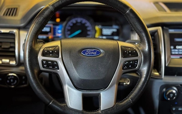imagem-https://www.socarrao.com.br/sc-vehicle-images-prod/3588009/1789141143289-8418510_20_B_54095c3ee0.jpeg