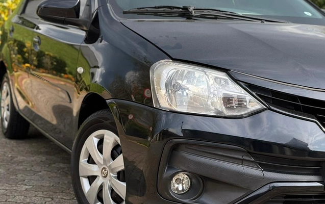imagem-https://www.socarrao.com.br/sc-vehicle-images-prod/3588384/1788358317161-003_f3650b9c1e74ee3d5e4f5f87b0598b66.jpeg