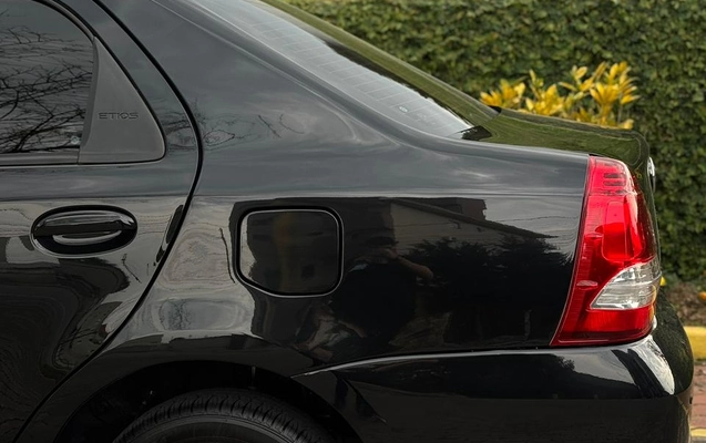 imagem-https://www.socarrao.com.br/sc-vehicle-images-prod/3588384/1788358317168-003_201c918805ec7599a95f9c2476b6b087.jpeg