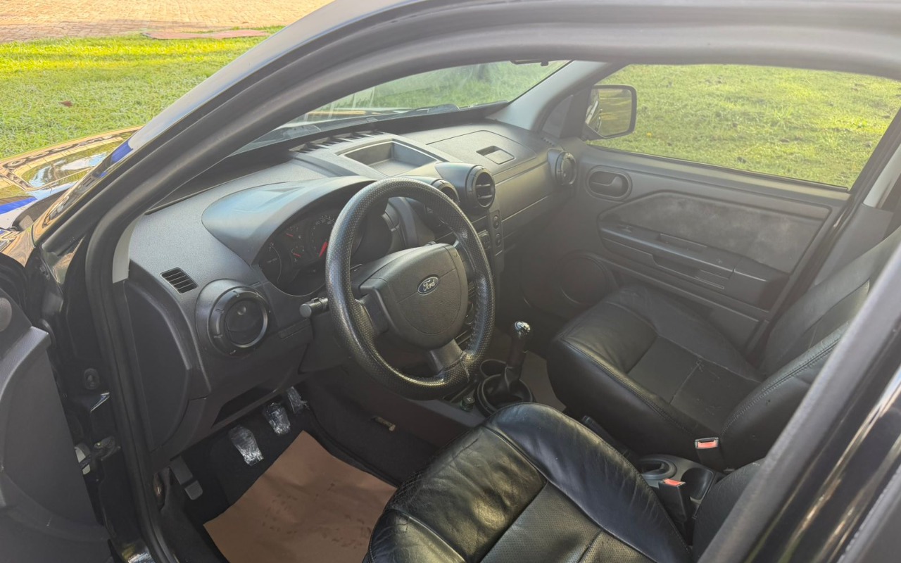 imagem-https://www.socarrao.com.br/sc-vehicle-images-prod/3588412/1788358643839-ZGY4ZWMzZmQtZTZiYy00NzdjLWFjMDEtYjg5MTcyNzg5MThiLmpmaWY.jfif