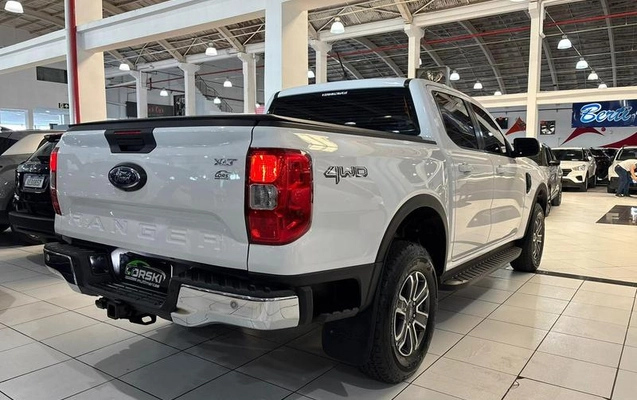 imagem-https://www.socarrao.com.br/sc-vehicle-images-prod/3588422/1789499375604-8110398_12_B_b20515e65c.jpeg