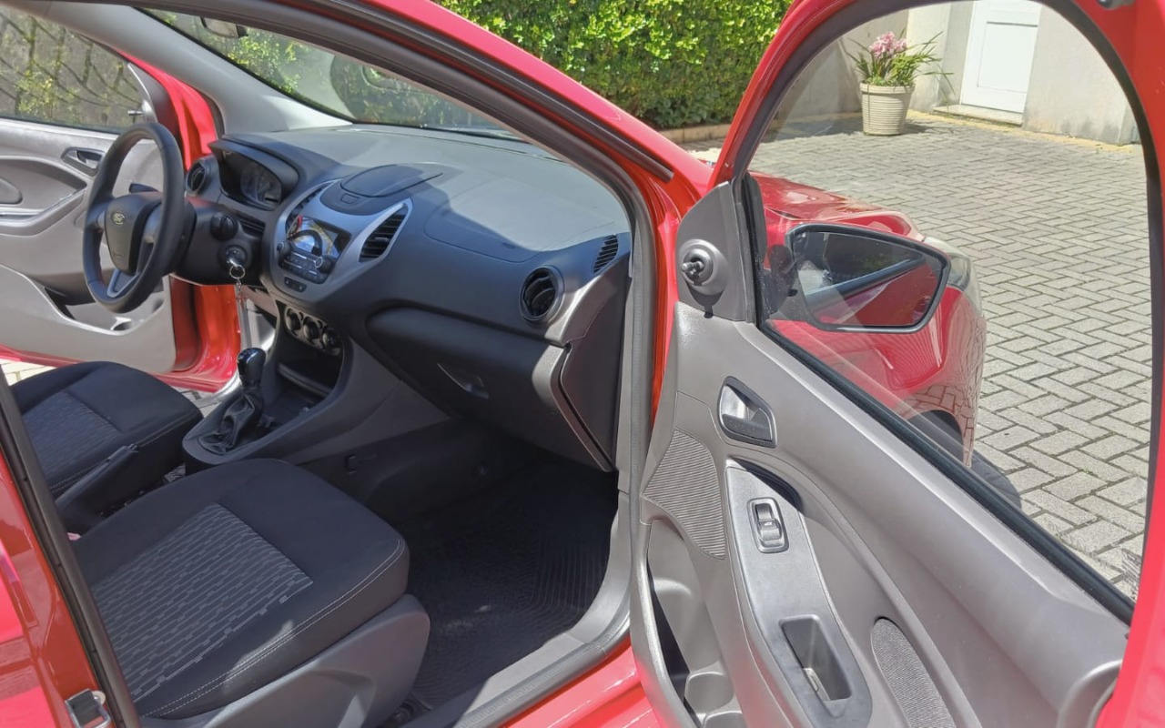 imagem-https://www.socarrao.com.br/sc-vehicle-images-prod/3588970/1788360107257-V2hhdHNBcHAgSW1hZ2UgMjAyNi0wOS0wMiBhdCAxMS4zMy40MSAoMSkuanBlZw.jpeg