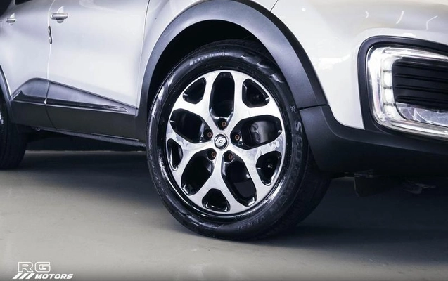 imagem-https://www.socarrao.com.br/sc-vehicle-images-prod/3589014/1788359537200-8391835_10_B_48ff92af12.jpeg