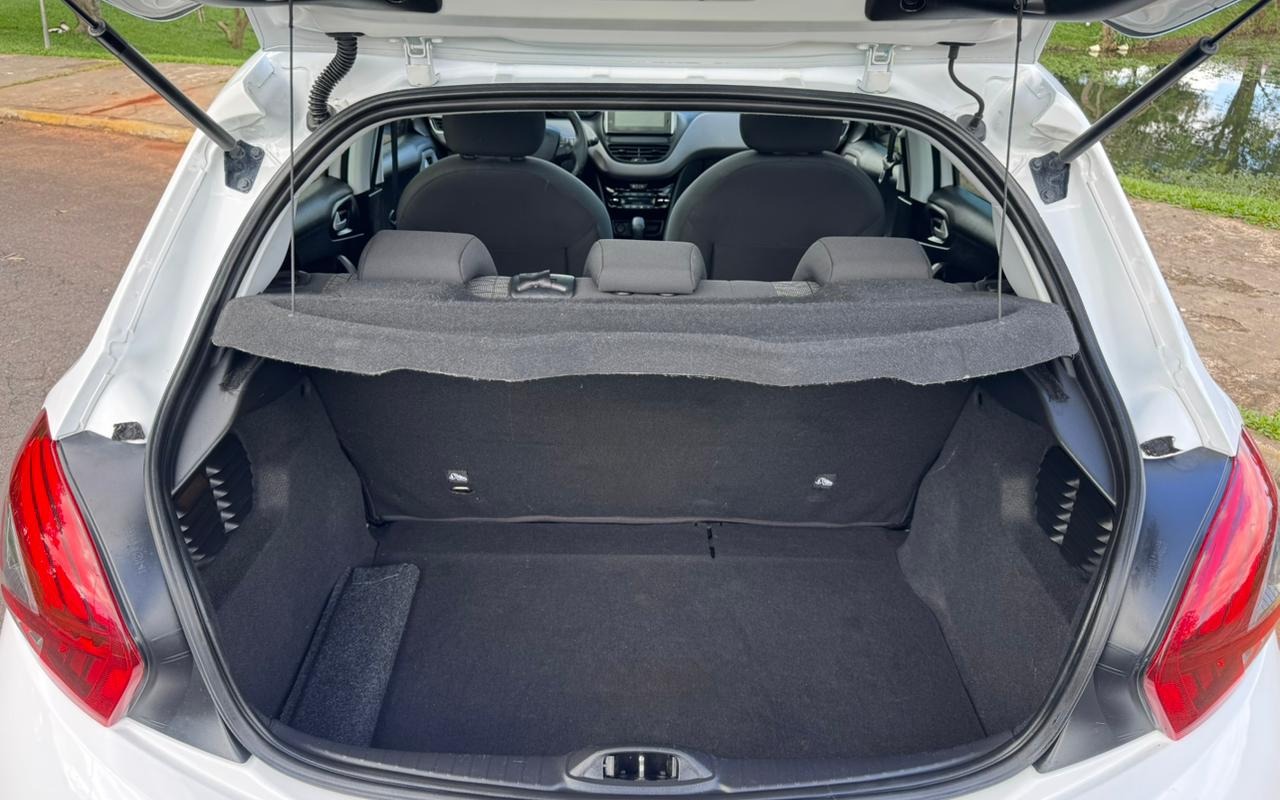 imagem-https://www.socarrao.com.br/sc-vehicle-images-prod/3589055/1788359583944-V2hhdHNBcHAgSW1hZ2UgMjAyNi0wOS0wMiBhdCAxMC41NC41NyAoMikuanBlZw.jpeg