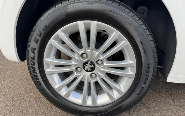 imagem-https://www.socarrao.com.br/sc-vehicle-images-prod/3589055/1788359584289-V2hhdHNBcHAgSW1hZ2UgMjAyNi0wOS0wMiBhdCAxMC41NC41NiAoMykuanBlZw.jpeg
