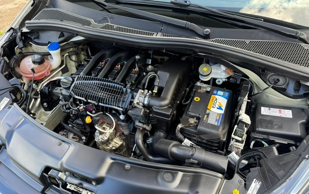 imagem-https://www.socarrao.com.br/sc-vehicle-images-prod/3589055/1788359585238-V2hhdHNBcHAgSW1hZ2UgMjAyNi0wOS0wMiBhdCAxMC41NC41OC5qcGVn.jpeg
