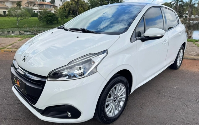 imagem-https://www.socarrao.com.br/sc-vehicle-images-prod/3589055/1788359585474-V2hhdHNBcHAgSW1hZ2UgMjAyNi0wOS0wMiBhdCAxMC41NC41NC5qcGVn.jpeg