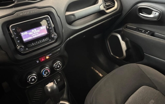 imagem-https://www.socarrao.com.br/sc-vehicle-images-prod/3589562/1789216477079-vehicle_image_1789216412_c2c364cc97fb5bb58017e24cd8ef30ea.jpeg
