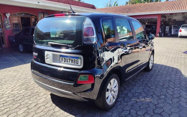 imagem-https://www.socarrao.com.br/sc-vehicle-images-prod/3589580/1788461027424-8438736_12_B_0e28178515.jpeg