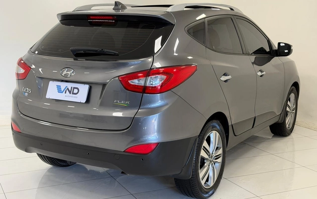 imagem-https://www.socarrao.com.br/sc-vehicle-images-prod/3589585/1788360742581-8f17efe8b52349f2b5ddf7dfad365798_1788294964909.jpg