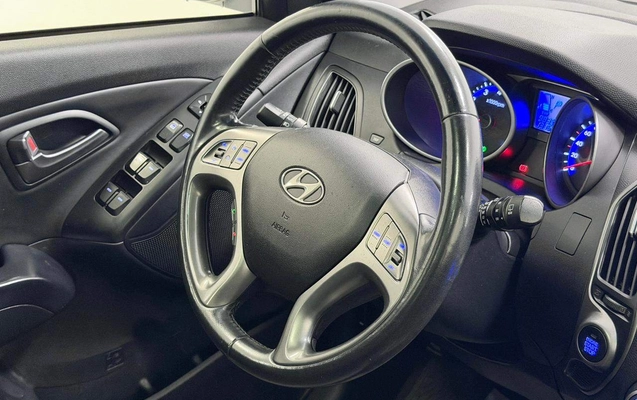 imagem-https://www.socarrao.com.br/sc-vehicle-images-prod/3589585/1788360742586-53e65a1f6e77489cb30cdc95e3150106_1788294965034.jpg