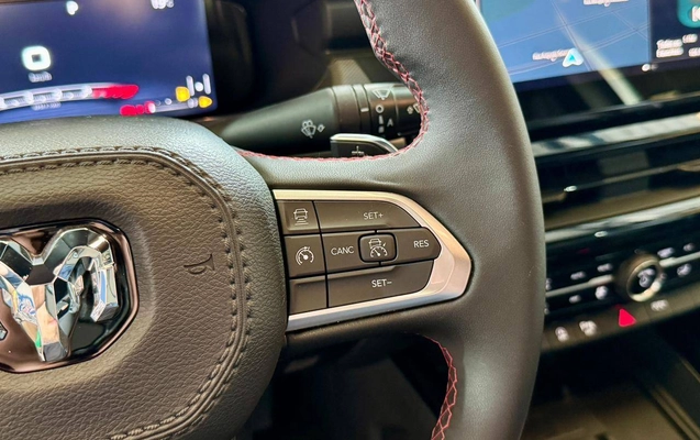 imagem-https://www.socarrao.com.br/sc-vehicle-images-prod/3589634/1788360830433-8f5f366412fc47cba225bb0c34721b47_1788360628323.jpg
