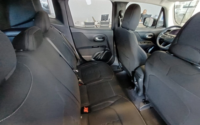 imagem-https://www.socarrao.com.br/sc-vehicle-images-prod/3589907/1789133186467-vehicle_image_1788361306_9c51fa87be042ad9c5677789486a4e87.jpeg
