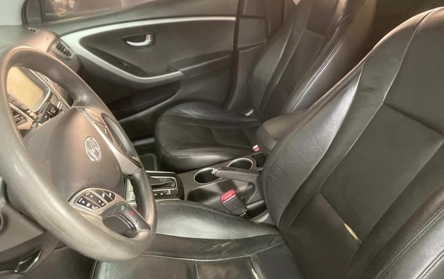 imagem-https://www.socarrao.com.br/sc-vehicle-images-prod/3589956/1789170331607-8408257_0_B_d589cab838.jpeg