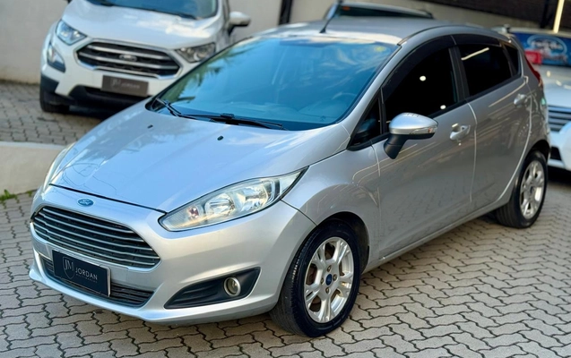 imagem-https://www.socarrao.com.br/sc-vehicle-images-prod/3589957/1789505954713-003_6e3efc136557966e536e91cf43d53081.jpeg