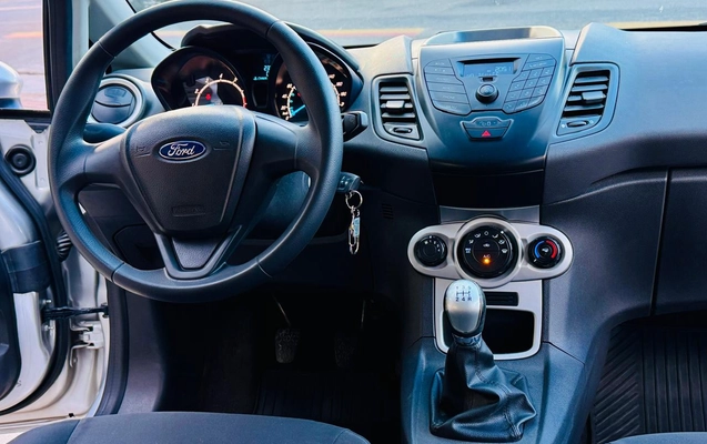 imagem-https://www.socarrao.com.br/sc-vehicle-images-prod/3589957/1789505954727-003_3a3baa9f314efd653758699b841a4ab5.jpeg