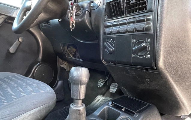 imagem-https://www.socarrao.com.br/sc-vehicle-images-prod/3590309/1788363013769-SU1HXzYxOTAuanBlZw.jpeg