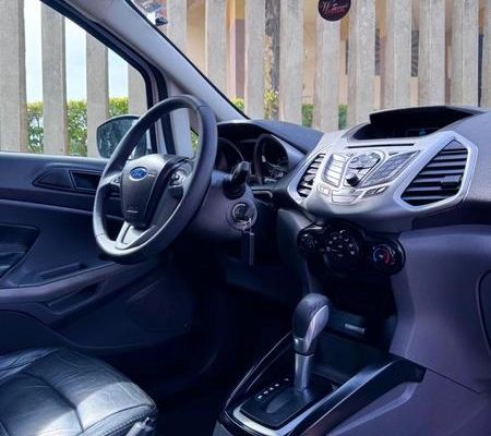 imagem-https://www.socarrao.com.br/sc-vehicle-images-prod/3590584/1790110288895-8084608_12_B_7fdd82c6a6.jpeg