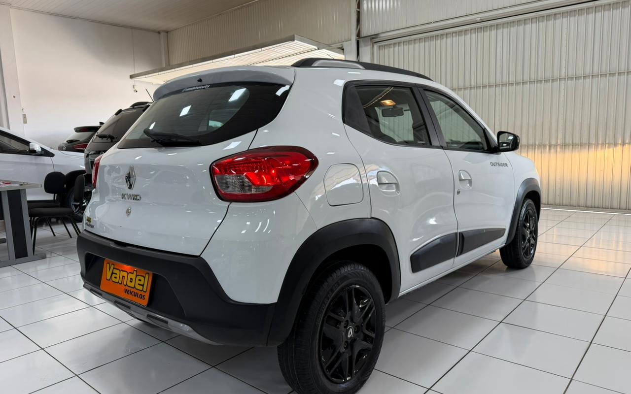 imagem-https://www.socarrao.com.br/sc-vehicle-images-prod/3590743/1788363829739-V2hhdHNBcHAgSW1hZ2UgMjAyNi0wOS0wMiBhdCAxMi4zMC4zNi5qcGVn.jpeg