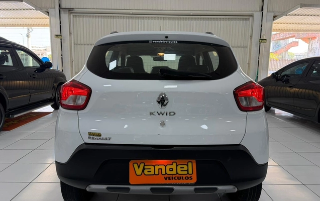imagem-https://www.socarrao.com.br/sc-vehicle-images-prod/3590743/1788363829928-V2hhdHNBcHAgSW1hZ2UgMjAyNi0wOS0wMiBhdCAxMi4zMC4zNSAoNCkuanBlZw.jpeg
