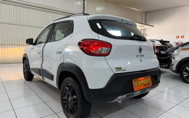 imagem-https://www.socarrao.com.br/sc-vehicle-images-prod/3590743/1788363830055-V2hhdHNBcHAgSW1hZ2UgMjAyNi0wOS0wMiBhdCAxMi4zMC4zNSAoMykuanBlZw.jpeg