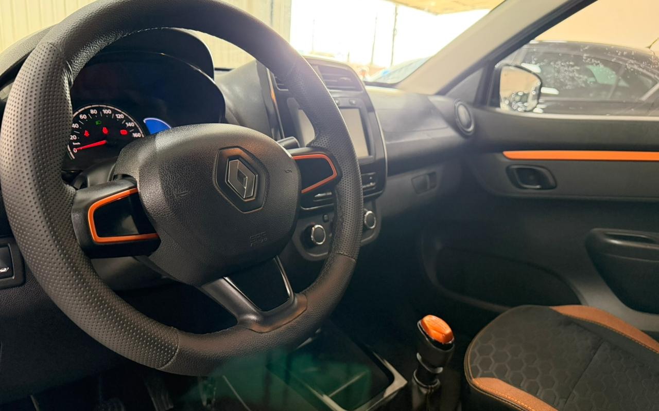 imagem-https://www.socarrao.com.br/sc-vehicle-images-prod/3590743/1788363830480-V2hhdHNBcHAgSW1hZ2UgMjAyNi0wOS0wMiBhdCAxMi4zMC4zNyAoMykuanBlZw.jpeg