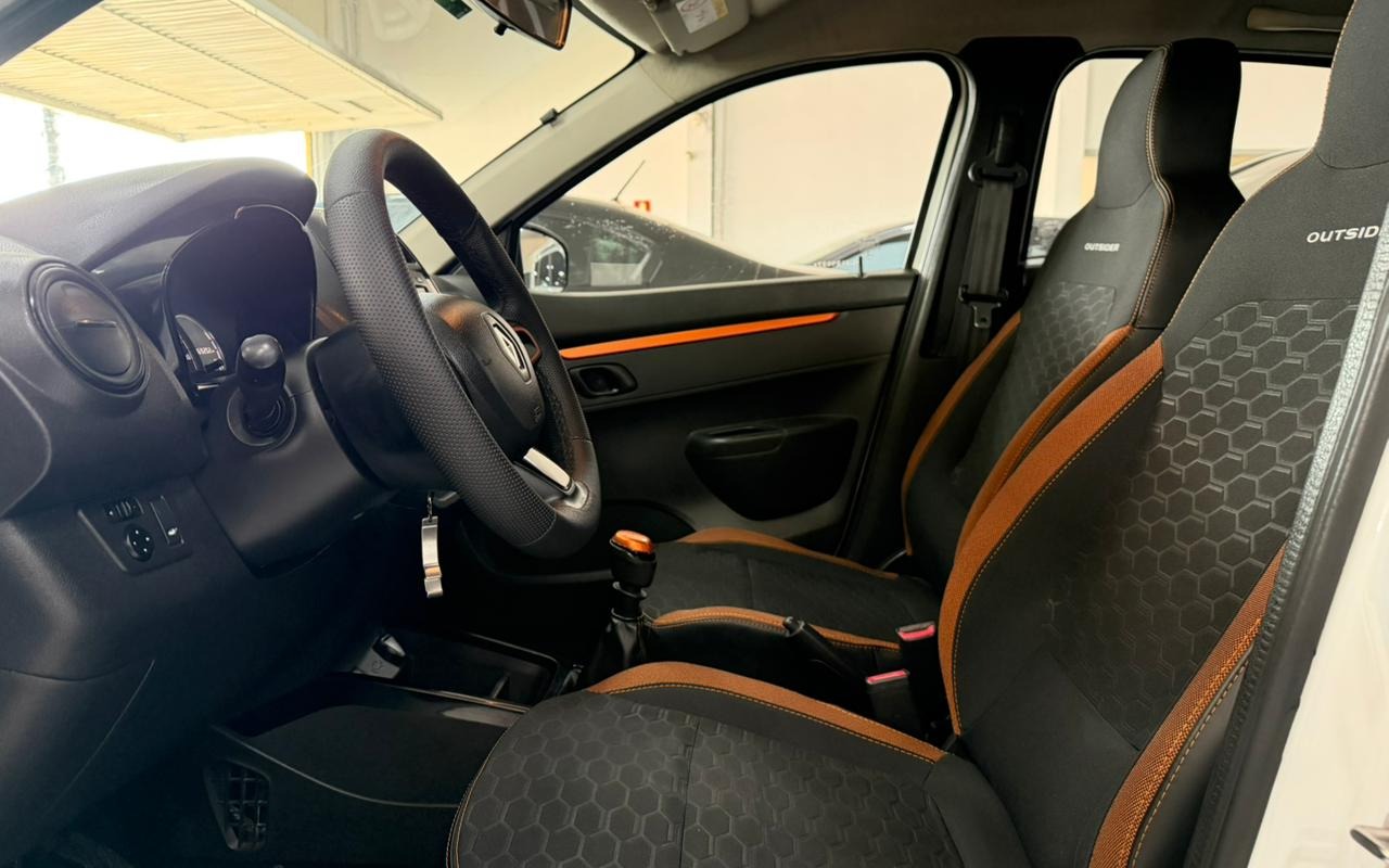 imagem-https://www.socarrao.com.br/sc-vehicle-images-prod/3590743/1788363830587-V2hhdHNBcHAgSW1hZ2UgMjAyNi0wOS0wMiBhdCAxMi4zMC4zNyAoMSkuanBlZw.jpeg