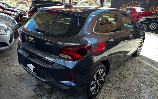 imagem-https://www.socarrao.com.br/sc-vehicle-images-prod/3591290/1788365332793-YZWZrx8kjJcvXzo8rV9NebLmjYv1xmeo.jpg
