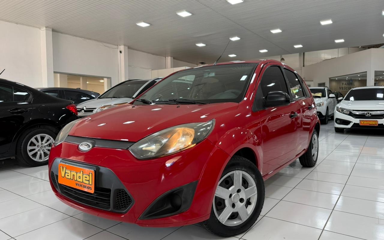 Ford Fiesta 2014 Vermelho — foto 1 de 3