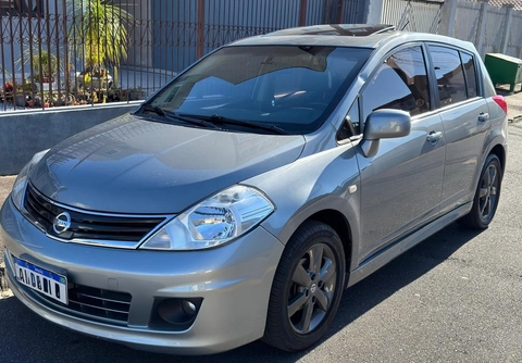 Nissan TIIDA 2013 Cinza — foto 1 de 3