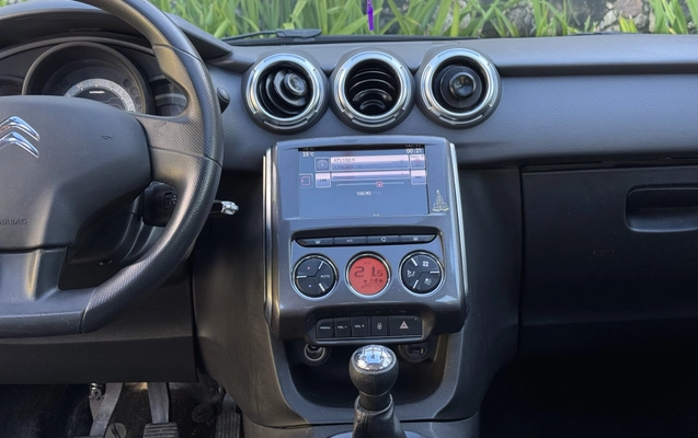 imagem-https://www.socarrao.com.br/sc-vehicle-images-prod/3591908/1788366962799-003_1b34d5bb8ce829c45ea63e427ea668ee.jpeg