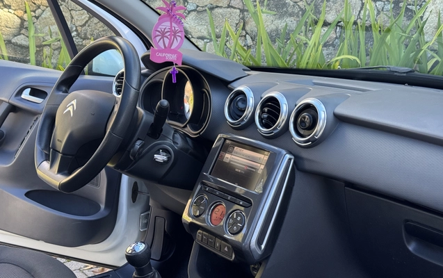 imagem-https://www.socarrao.com.br/sc-vehicle-images-prod/3591908/1788366962803-003_e77475a9140fe383ffac919c1e655dd5.jpeg