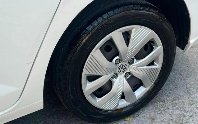 imagem-https://www.socarrao.com.br/sc-vehicle-images-prod/3591980/1788367046590-8442964_14_B_7b80f70323.jpeg