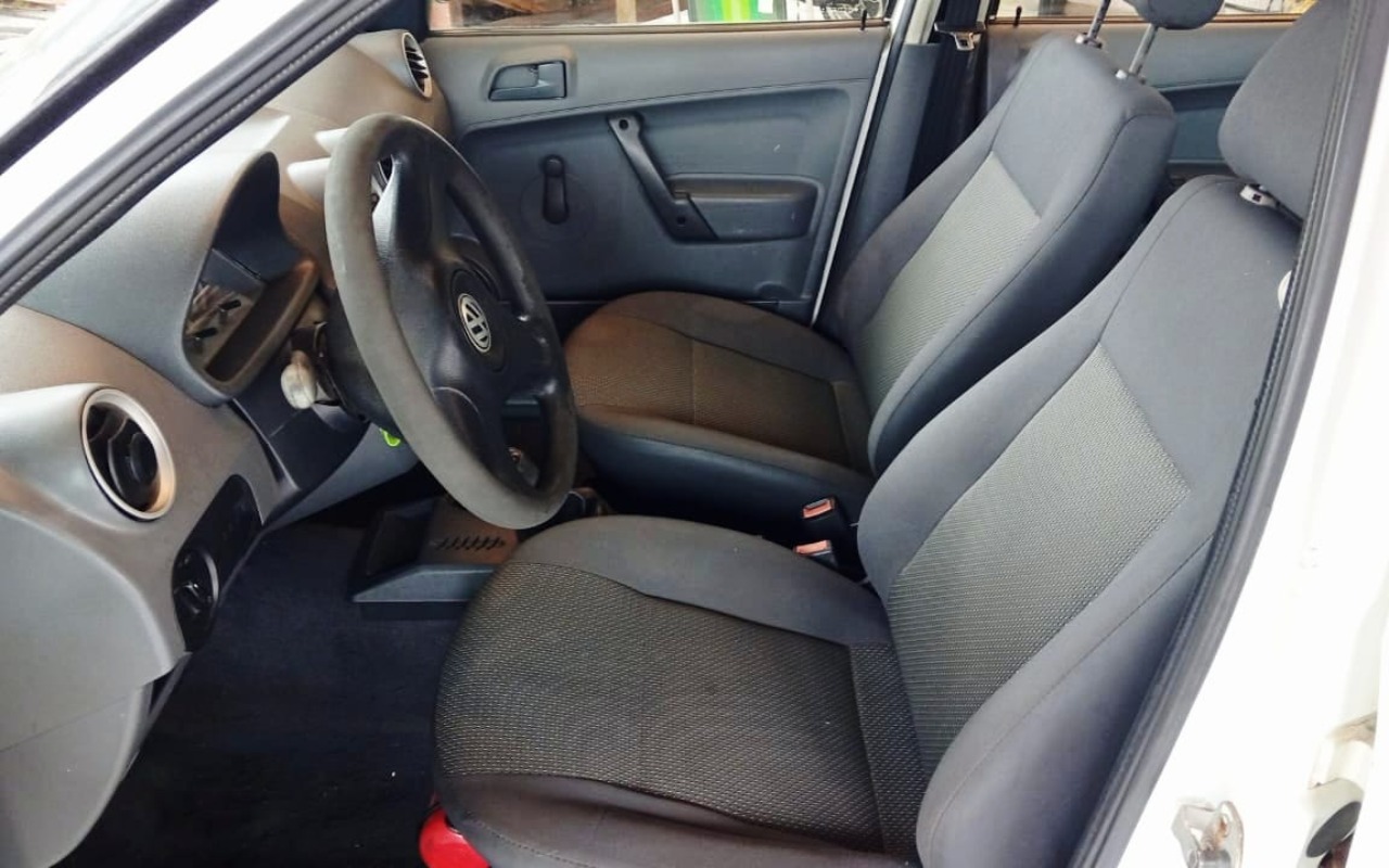 imagem-https://www.socarrao.com.br/sc-vehicle-images-prod/3591986/1788367234284-SU1HLTIwMjYwOTAxLVdBMDAyMi5qcGc.jpg