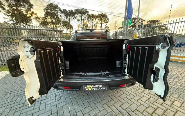 imagem-https://www.socarrao.com.br/sc-vehicle-images-prod/3593035/1789156936174-8240529_16_B_4dfafe7737.jpeg