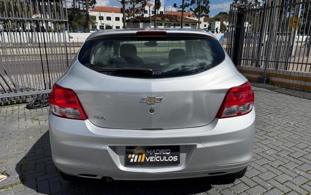 imagem-https://www.socarrao.com.br/sc-vehicle-images-prod/3593150/1788575327024-8436693_7_B_722e8e598f.jpeg