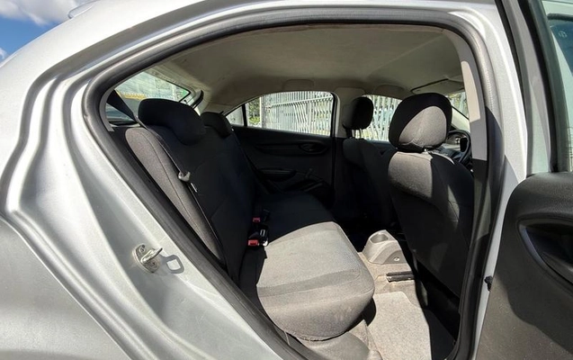 imagem-https://www.socarrao.com.br/sc-vehicle-images-prod/3593150/1788575327034-8436693_14_B_eb4307cd82.jpeg