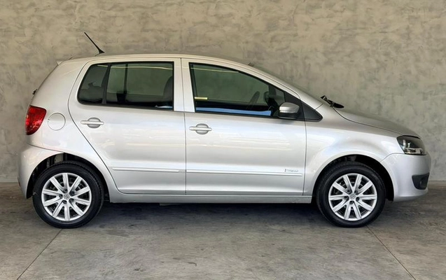 imagem-https://www.socarrao.com.br/sc-vehicle-images-prod/3593178/1789669971995-8370657_15_B_1efb5f3604.jpeg