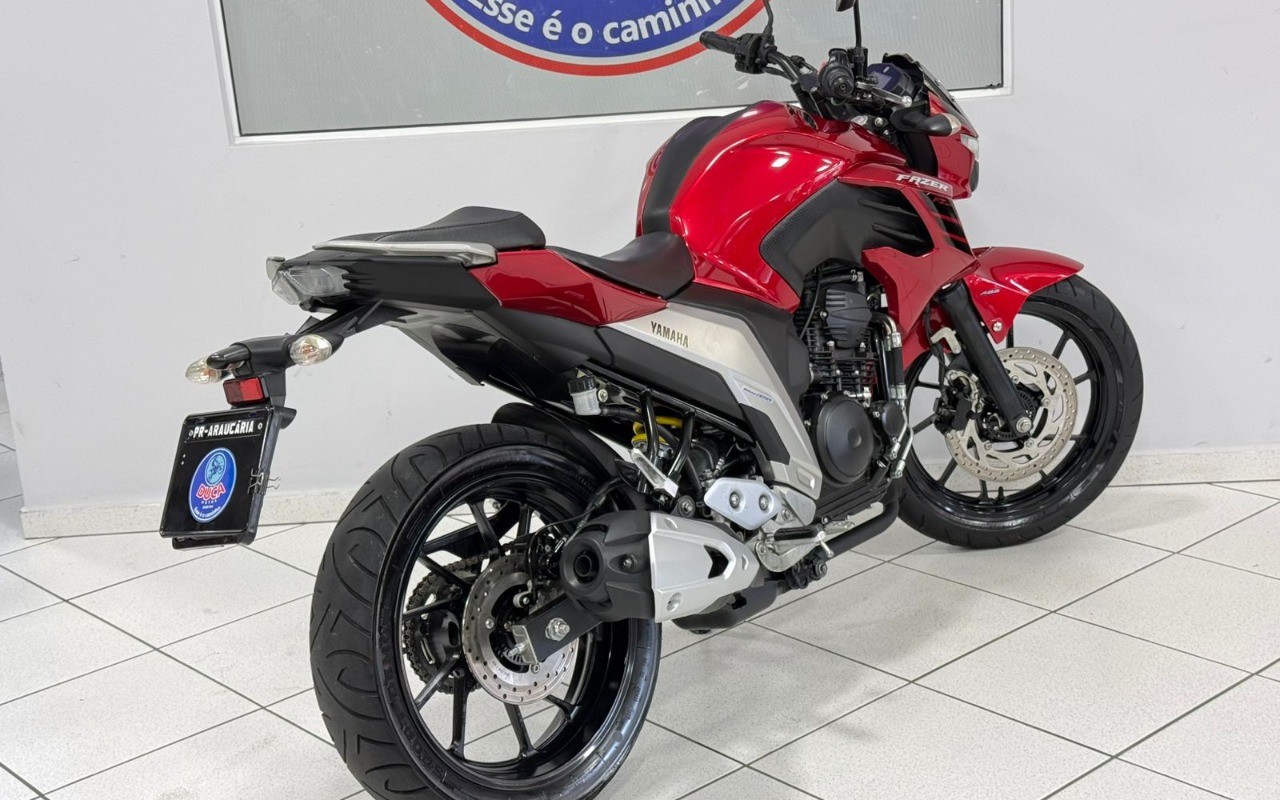 imagem-https://www.socarrao.com.br/sc-vehicle-images-prod/3593286/1788377502602-V2hhdHNBcHAgSW1hZ2UgMjAyNi0wOS0wMiBhdCAxNi4xNC4yOCAoNSkuanBlZw.jpeg