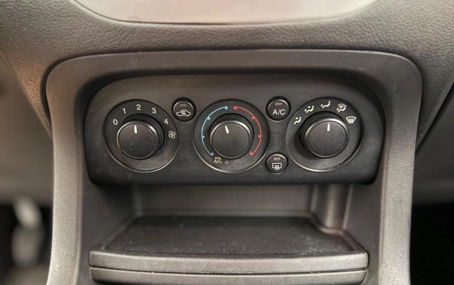 imagem-https://www.socarrao.com.br/sc-vehicle-images-prod/3593503/1789571892246-8303554_6_B_314d75a0b5.jpeg