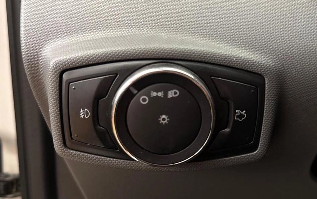 imagem-https://www.socarrao.com.br/sc-vehicle-images-prod/3593503/1789571892257-8303554_10_B_b9792d4eb2.jpeg