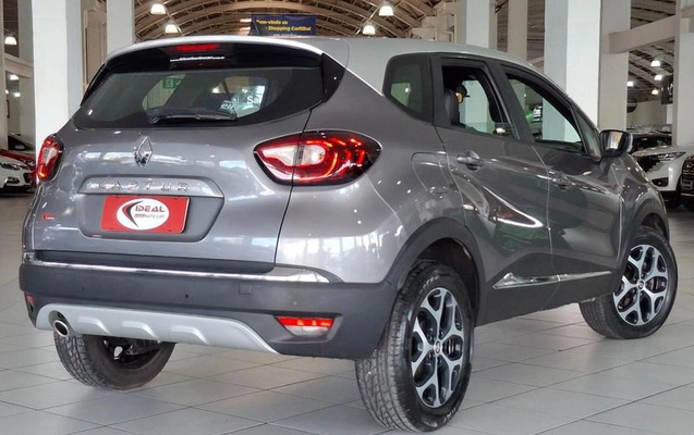 imagem-https://www.socarrao.com.br/sc-vehicle-images-prod/3593573/1789655377247-8443225_22_B_f8d3c4a26d.jpeg