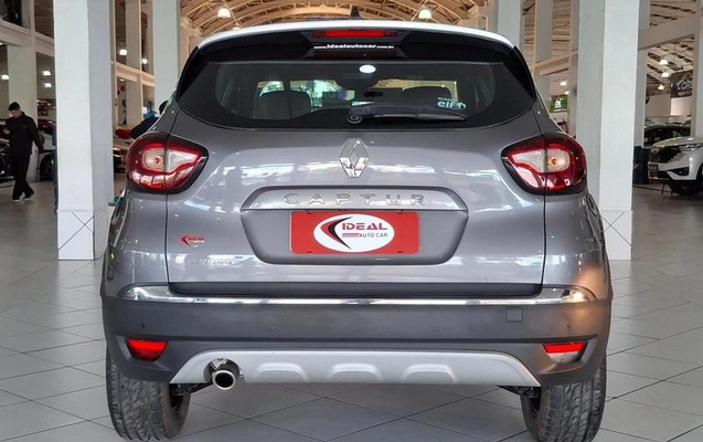 imagem-https://www.socarrao.com.br/sc-vehicle-images-prod/3593573/1789655377249-8443225_6_B_627814c3e9.jpeg