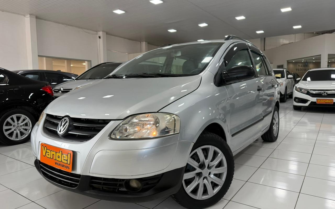 Volkswagen SpaceFox 2008 Prata — foto 1 de 3